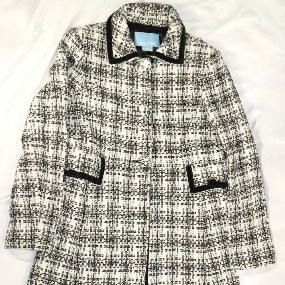 NINE WEST Black/White Patterned Long Coat Sz 12 US - Picture 2 of 16